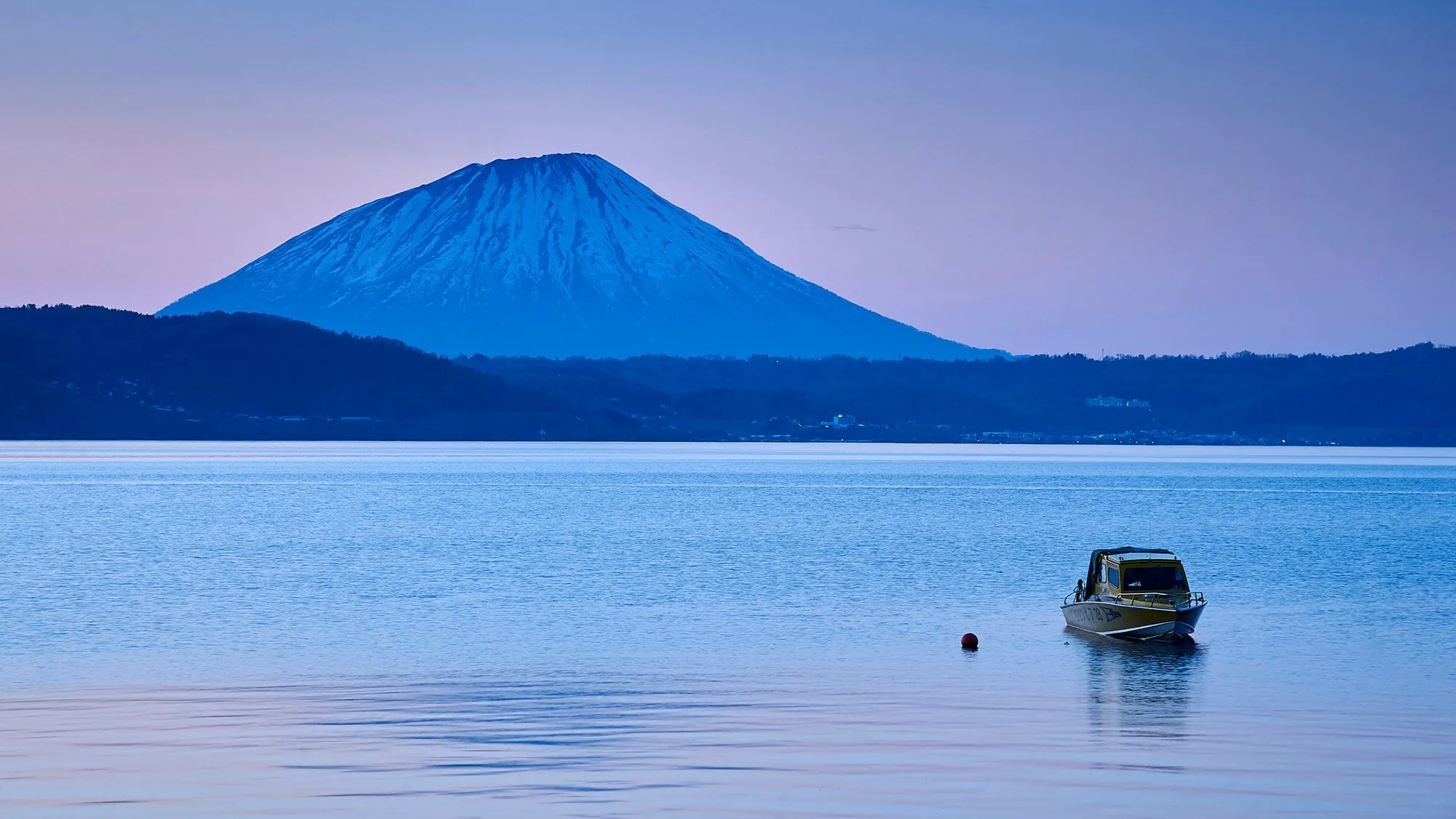 The lake's breathtaking surroundings offer many camping