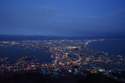 Introducing recommended sightseeing spots in Hakodate! Explanation of famous sights, hole-in-the-wall spots, and gourmet information.