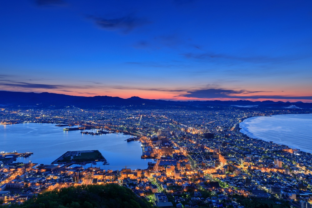 実は朝も幻想的！朝夜景