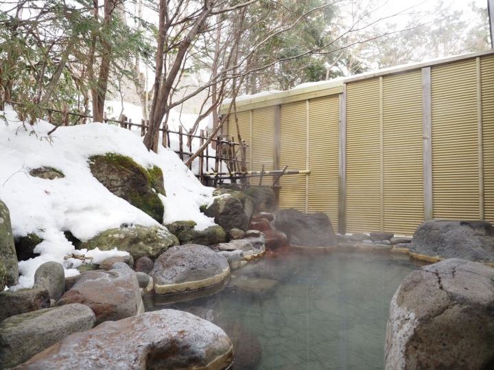 登別カルルス温泉を拠点に周辺観光を楽しむ、北海道ならではの湯治観光旅