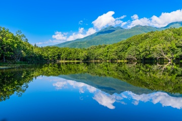 Shiretoko Goko Lakes strolling (guided tour)