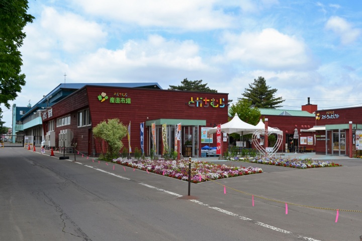 お土産選びにぜひ!十勝の魅力を発信基地「とかちむら」