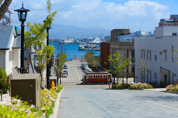 Hachiman-zaka Slope