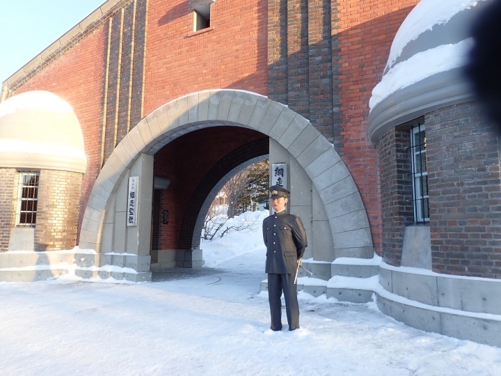 Take advantage of the 'Abashiri Sightseeing Facility Tour' route bus to explore affordably!