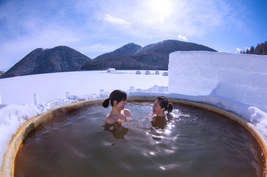 冬天的奢華時光！ 北海道的觀雪露天浴池