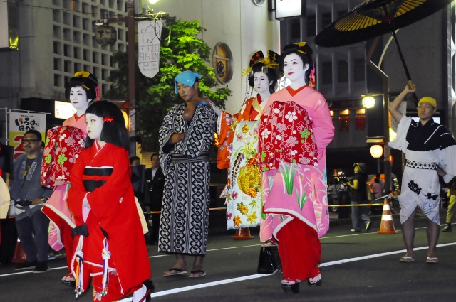 すすきの祭り