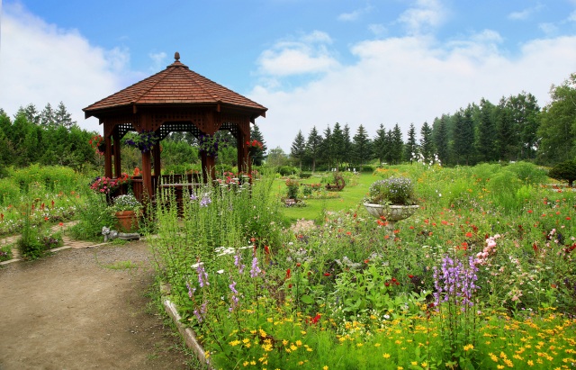 Shichiku Garden (Hokkaido Garden Path)