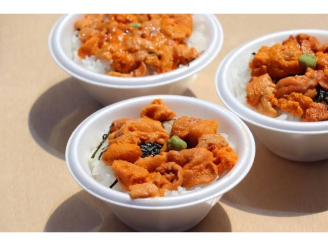 鬼脇会場|名物の「ミニうに椀」