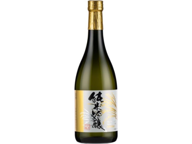 「金滴 純米吟醸」はさらりとした咽喉こしのやや辛口。空知産の酒造好適米を多く使い、日本酒版パーカーポイントで道内蔵唯一、91点の評価を獲得しています