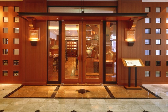 レストラン「ラーブル」