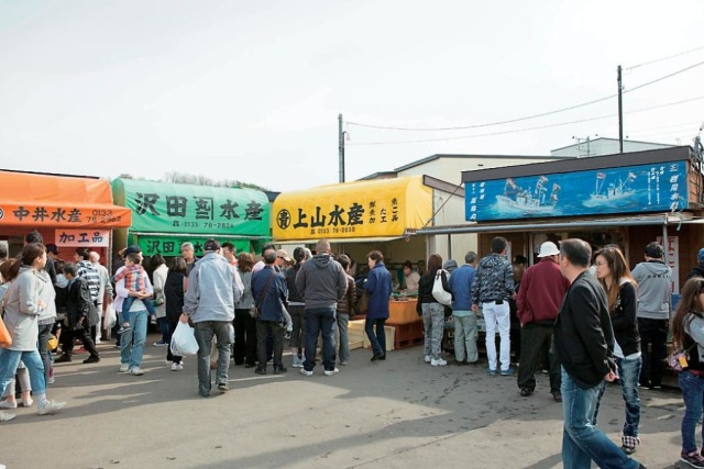 厚田港朝市