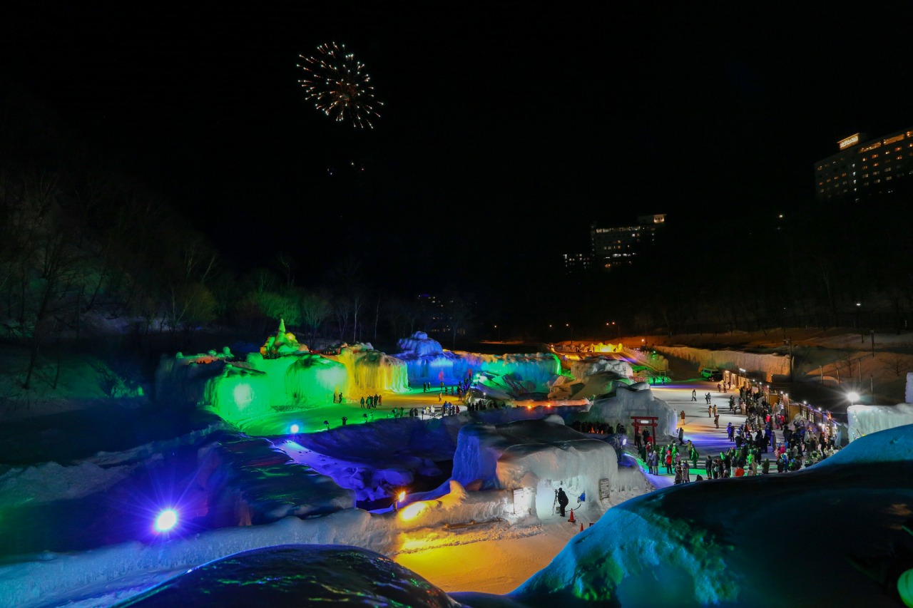層雲峡温泉氷瀑まつり