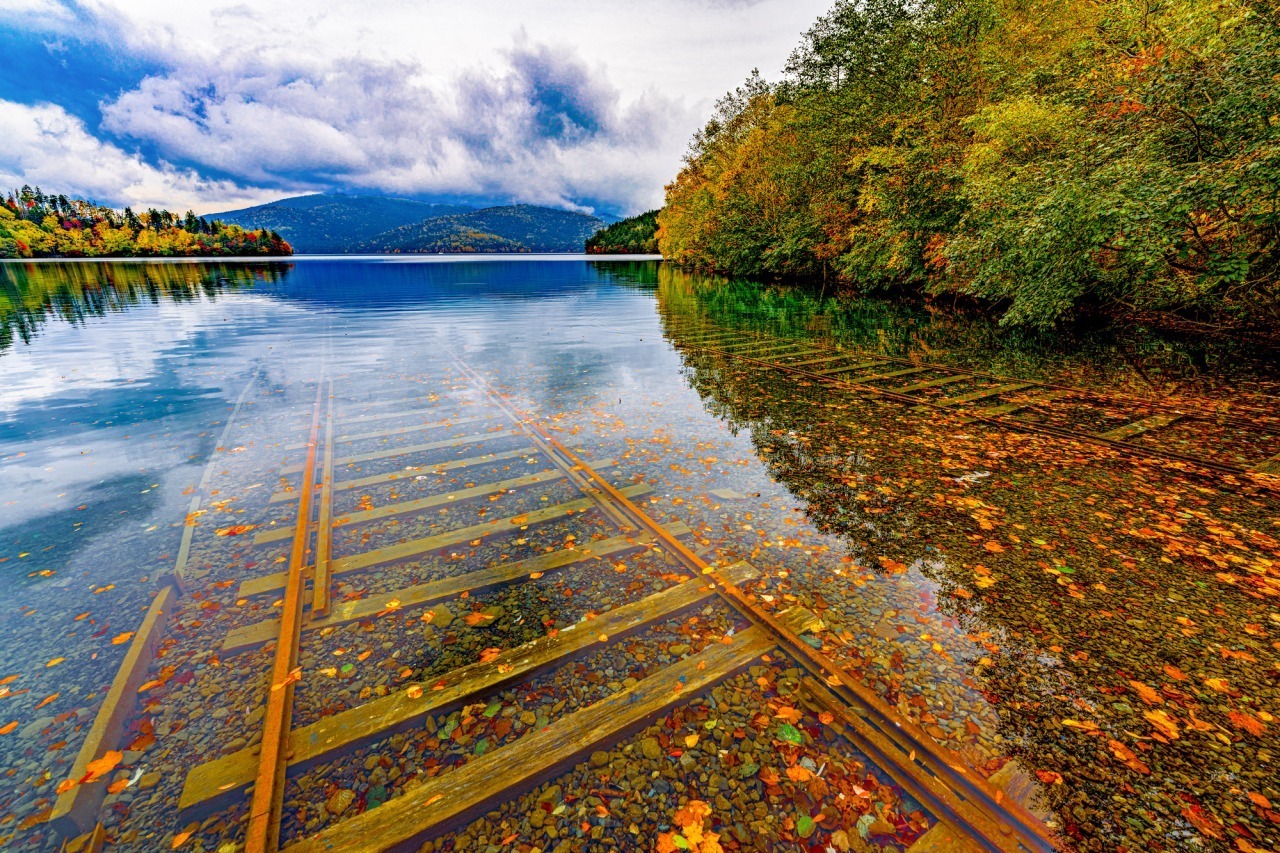 The popular photogenic spot, “Submerged railway track of Lake Shikaribetsu”